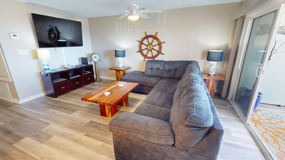 South Beach Ocean E by Tybee Vacation Rentals