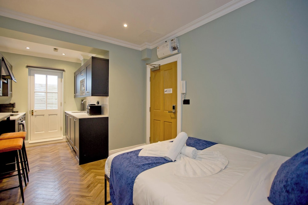 Imperial York Street Apartments