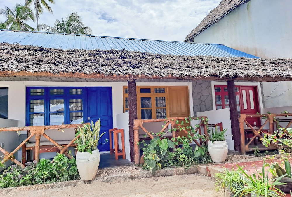 Suda Beach Lodge