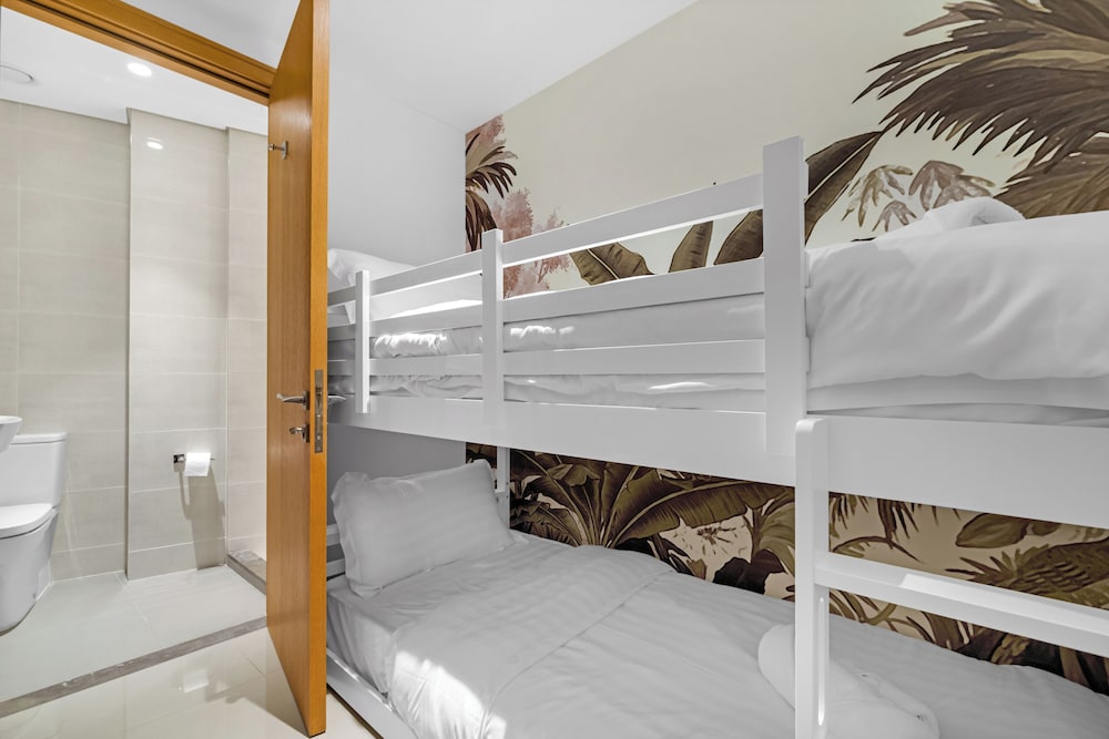 Roomszy Residences - Opera Grand