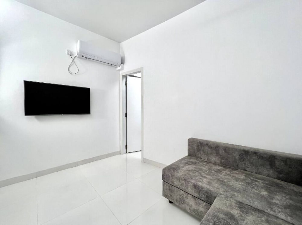 375 sqft 3 cozy Studio with Pool & Gym