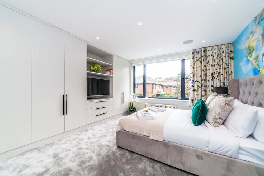 Luxury 3 BDR House With Garden Next to Battersea Park