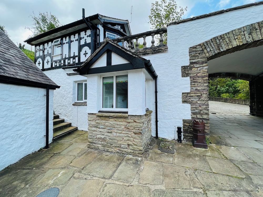 Pentre Cerrig Country House