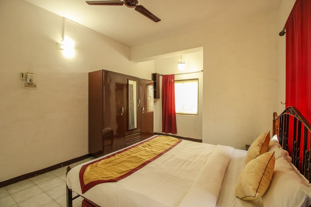 OYO 9893 Home Green View 2BHK Baga Beach