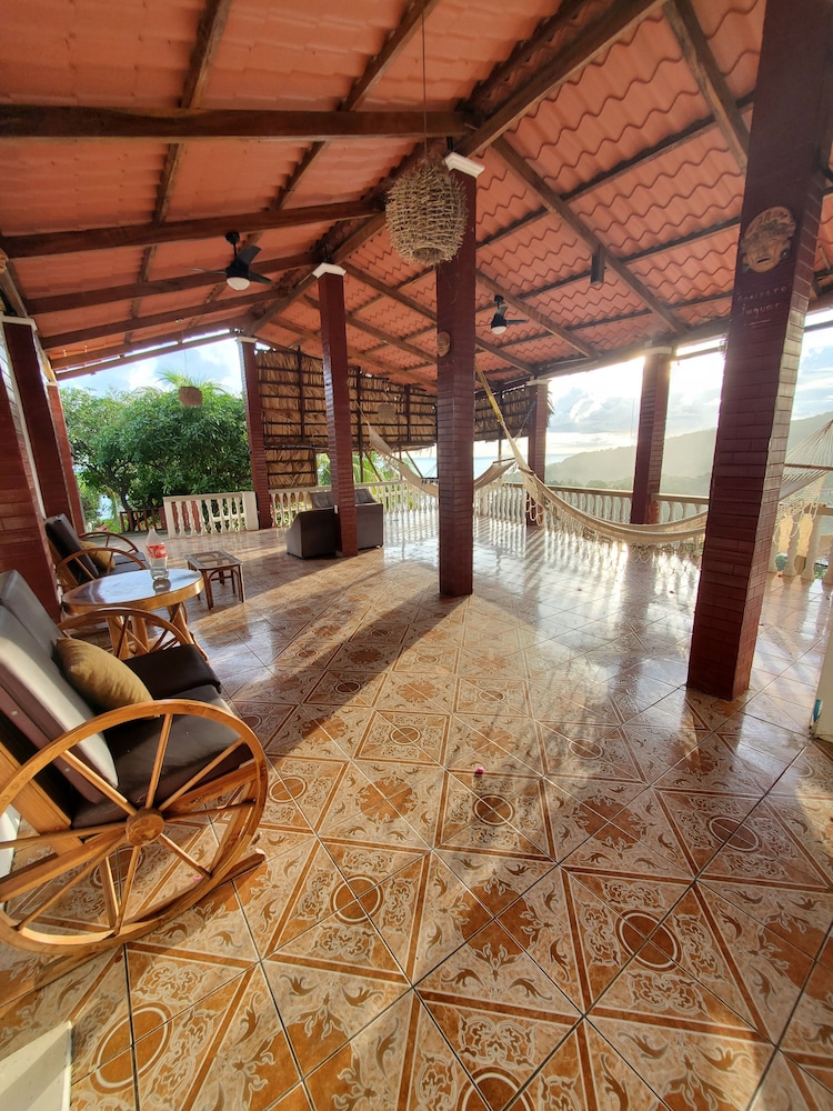The Grand Monticchiello Villa