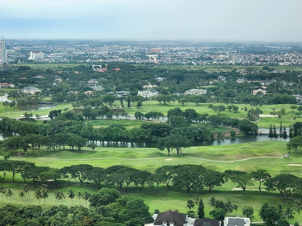 Fairview House - Luxstay near Airport