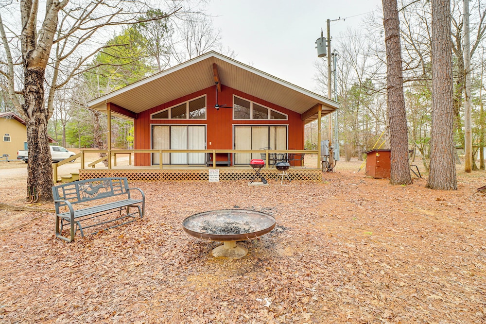 Premier Trout Fishing: Scenic White River Cabin