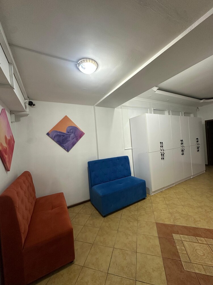 Rooms Tolebi.