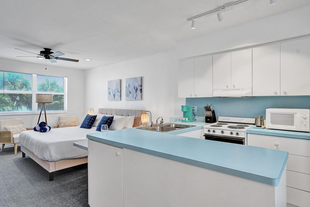 Marine Villas 7 in Hollywood