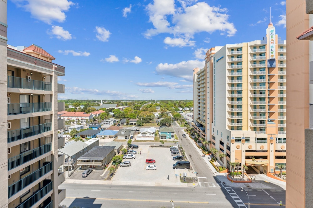 Stunning Ocean Views From The 10th Floor 1 Bedroom Condo