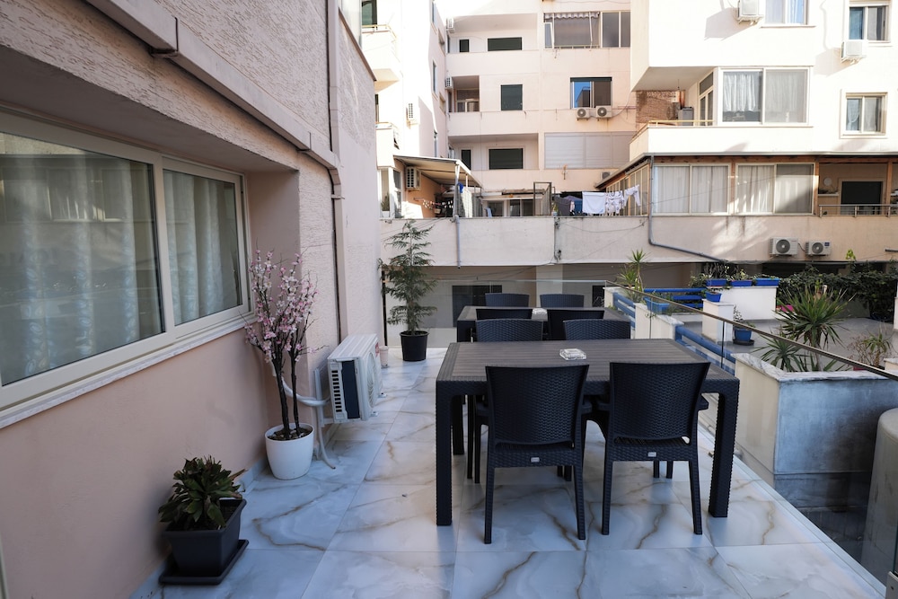 Enles Hotel