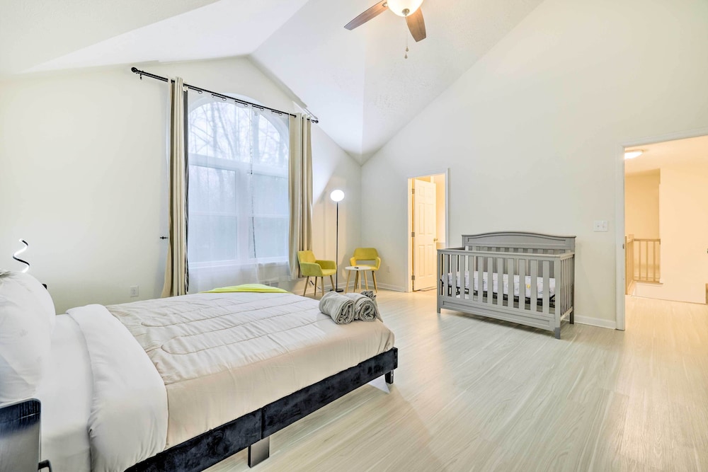 Scranton Vacations - Pocono Summit Home: Game Room  Lake Access! - Property Image 2