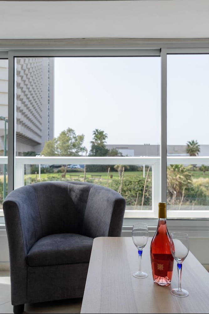 Sea Suites Apartments