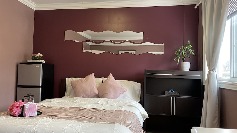 Kashaneh Guest House - 27 Greenbriar - Image 5