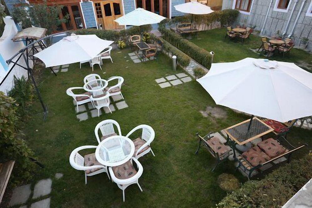 Hotel Rafica