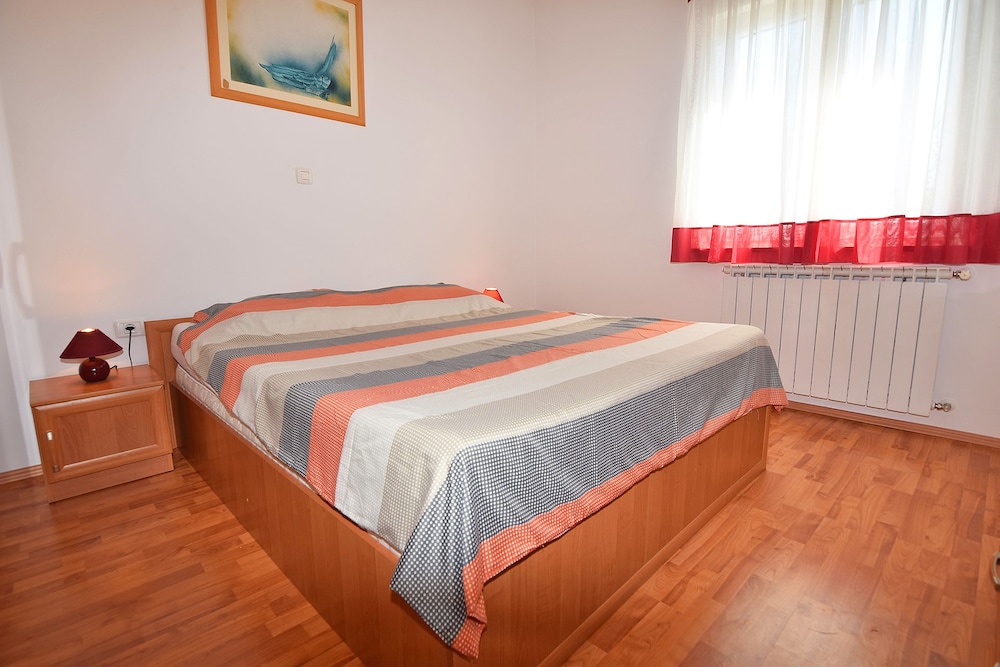 Apartments Jeromela