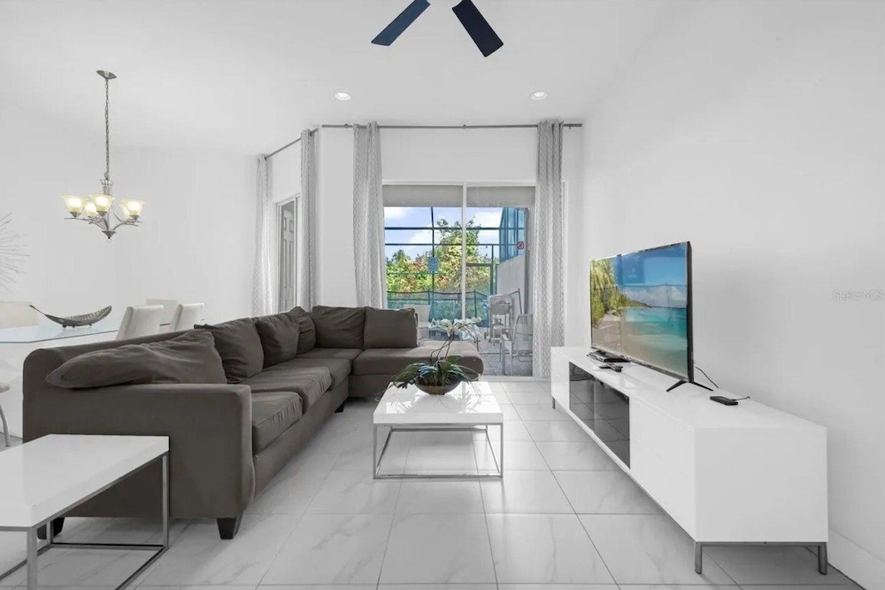 450cd-the Enclaves At Festival 5 Bedroom Townhouse