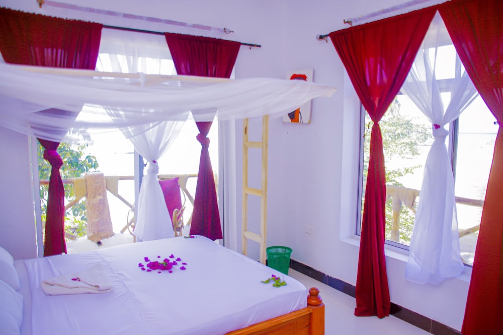 Room-room V Beach Front sea View 2nd Fla view 3