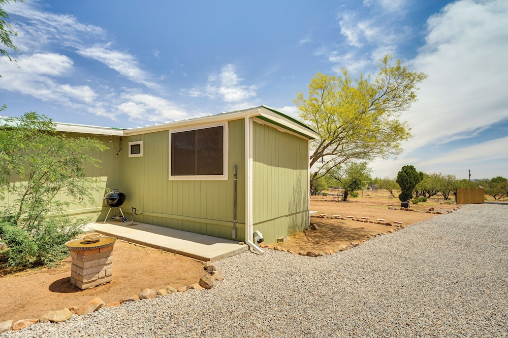 1 Acre, Home Office: Sierra Vista Gem 4 Mi to Dtwn