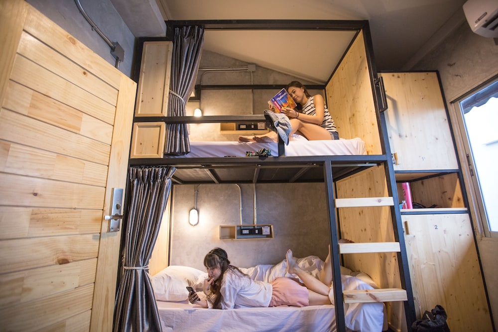 UdonBackpackers Beds and Cafe