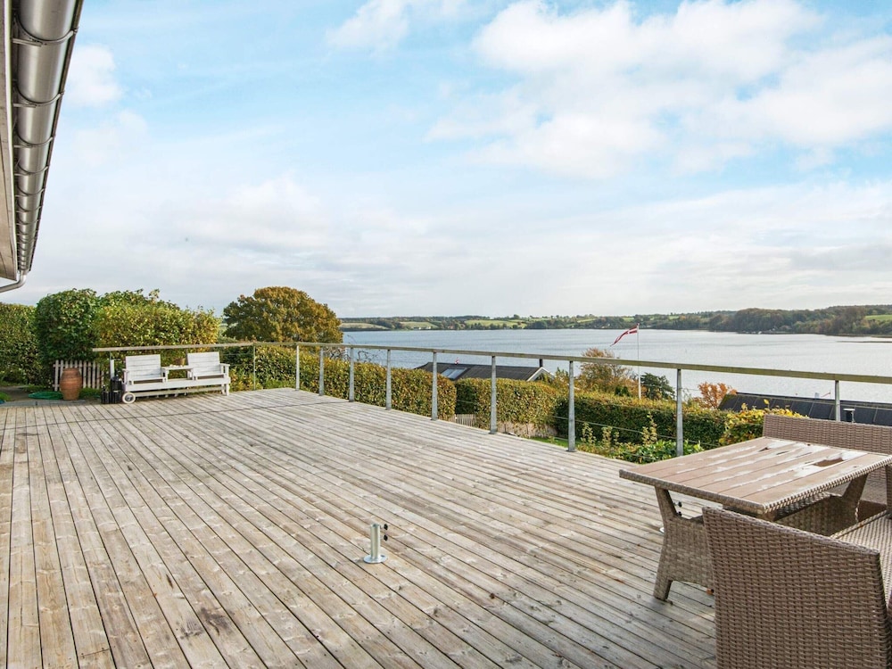 Panoramic Water View - By Traum Ferienwohnungen view 4