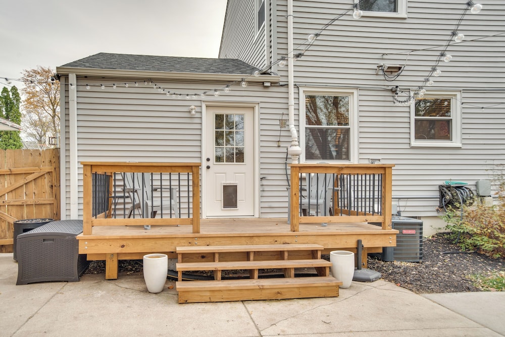 Omaha Vacations - Updated Omaha Home w/ Patio  Private Yard! - Property Image 3