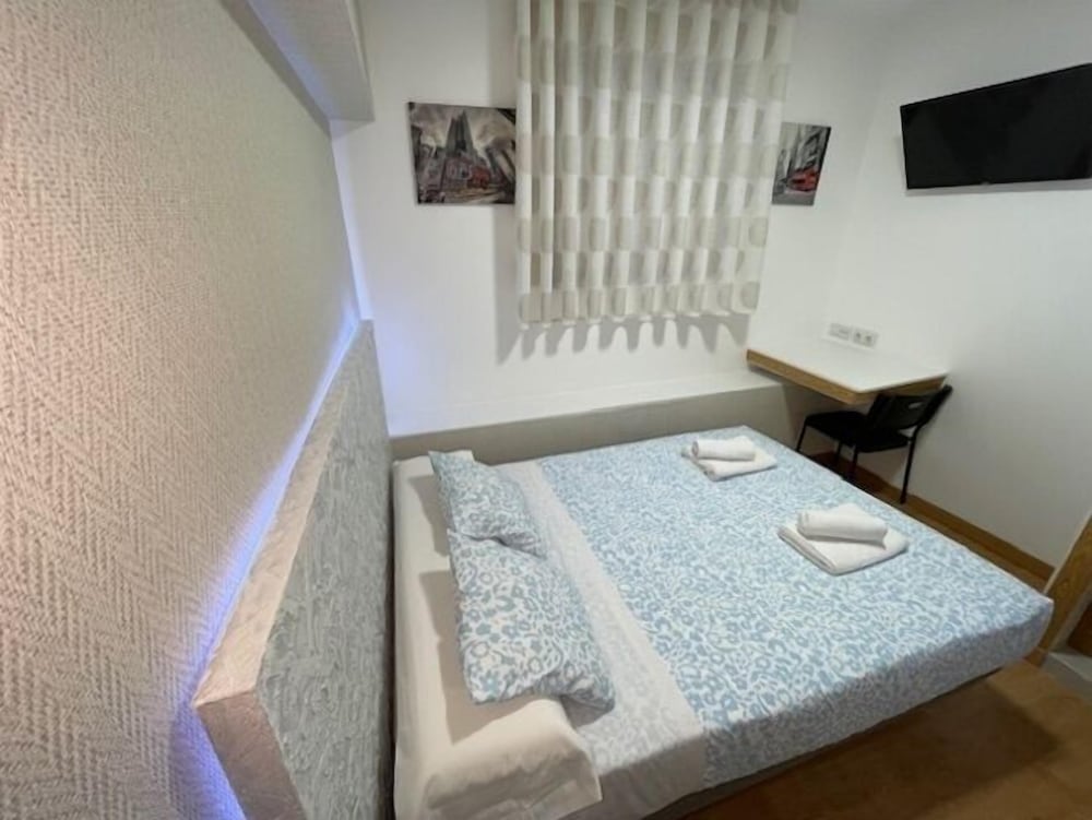HOSTAL QUINTA SANTILLAN