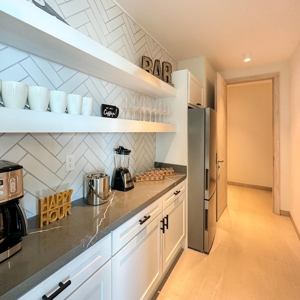 Brand New 6 Bedroom Penthouse