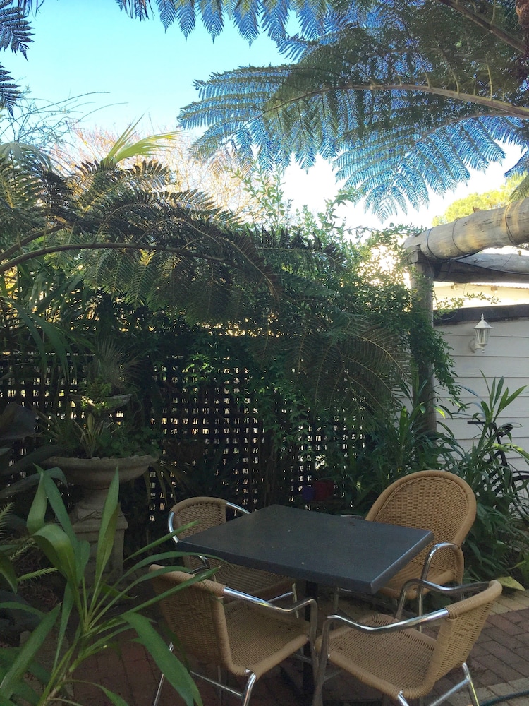 Bakehouse '38 Restaurant & Guesthouse