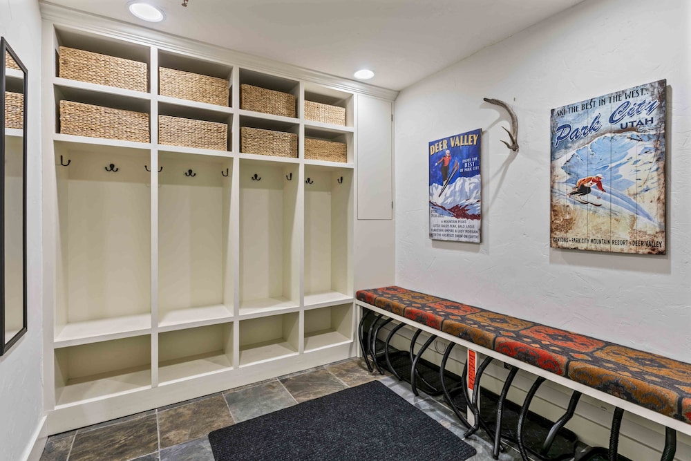 1733 - Daystar Three Bedroom with Spa 3 Condo