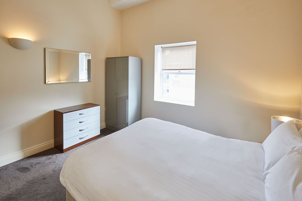 Whitley Bay Vacations - Host Stay Sea View Montague Apartments - Property Image 9
