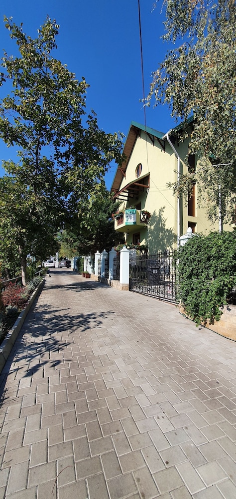 Photo 20