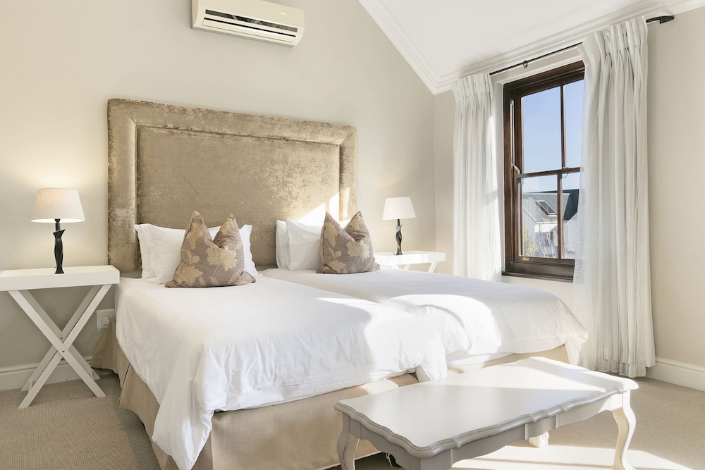 Winelands Golf Lodges at De Zalze