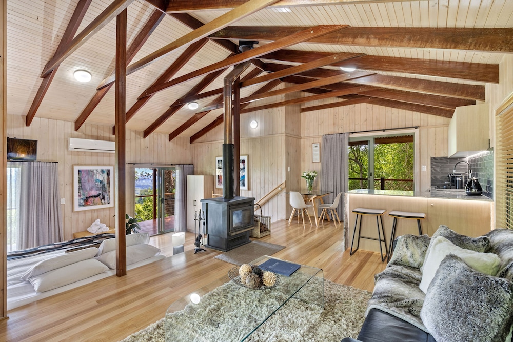 Treetops Seaview Montville