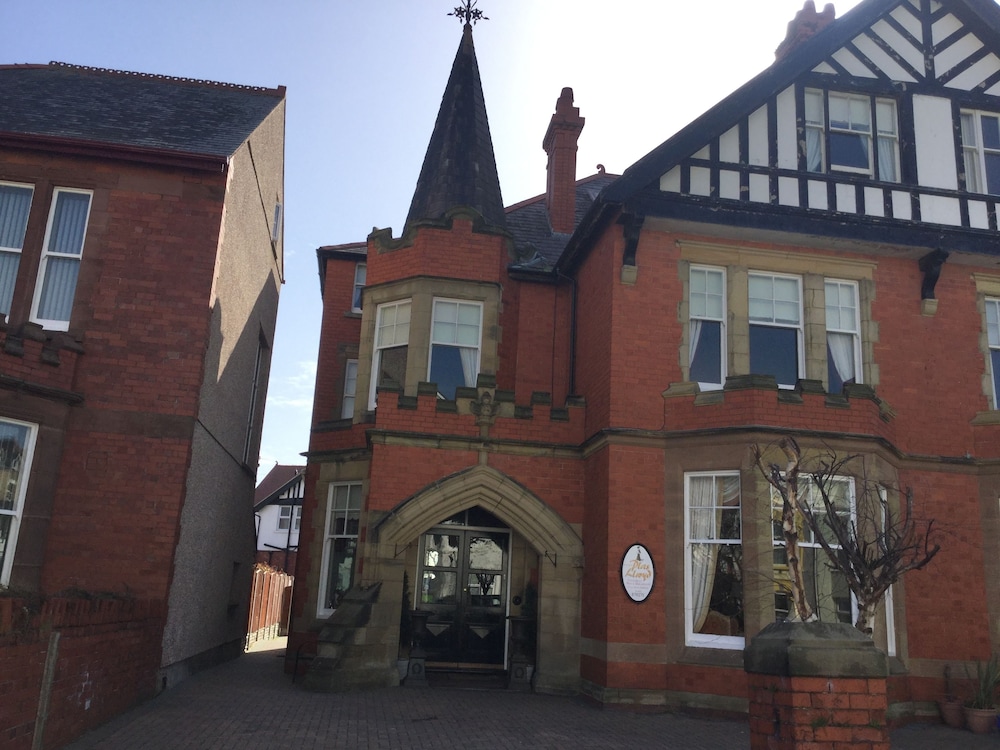 Plas Llwyd Guest House