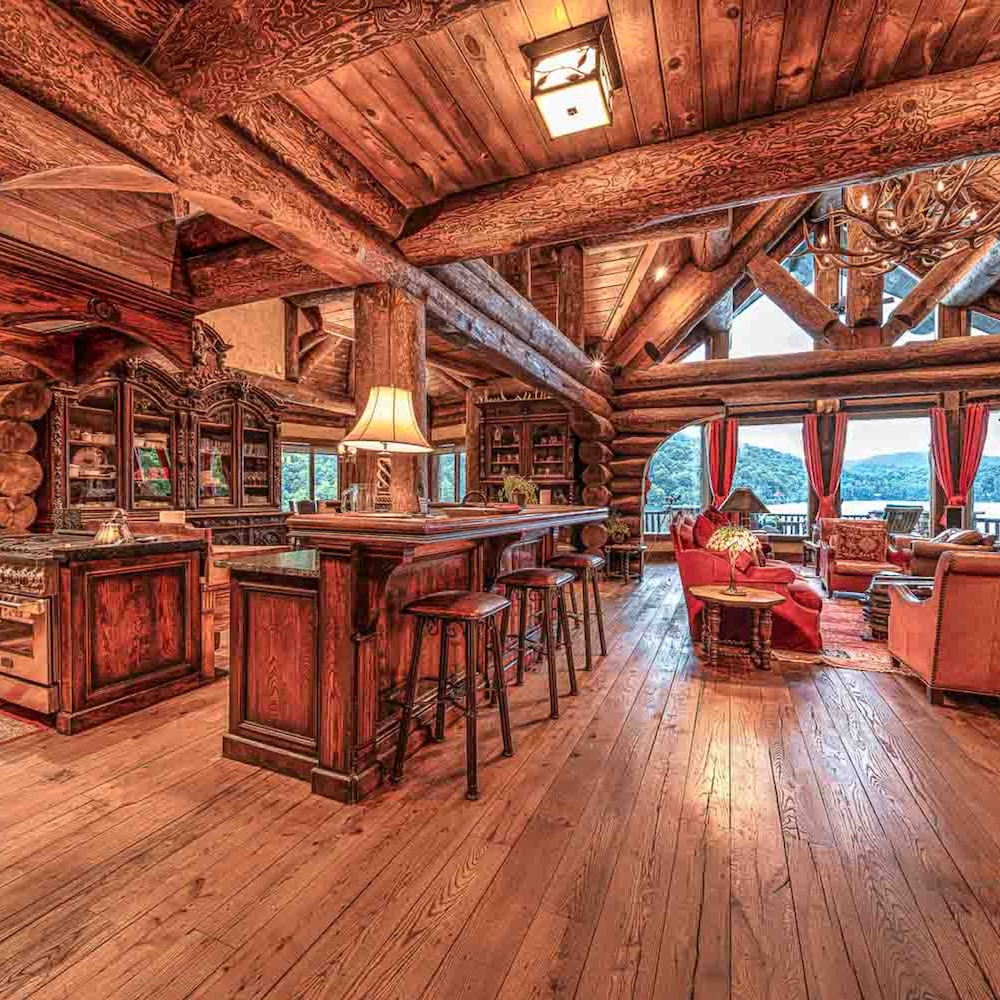 Forge Lake Lodge in Topton