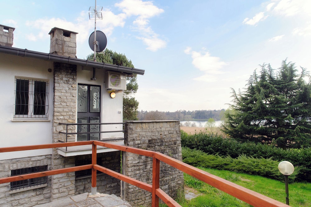 Montorfano Garden & Lake View
