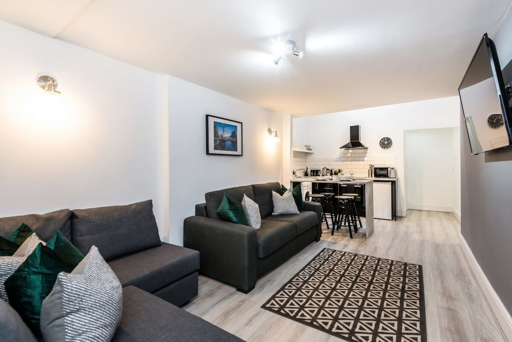 Host Apartments Duke Street Townhouse Apts I view 3