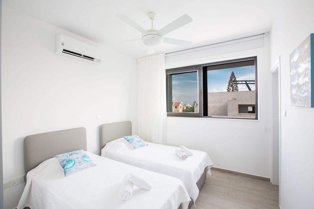 Protaras Holiday Villa Cr3 view 4