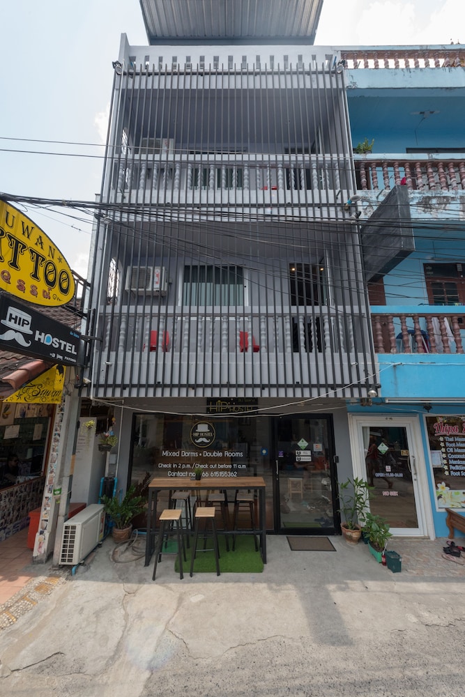 Hip Hostel