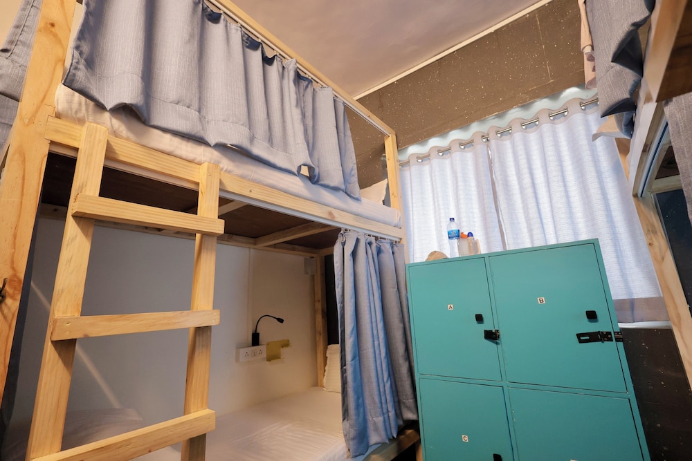 Locomo Hostel Mini - 9 mins from airport