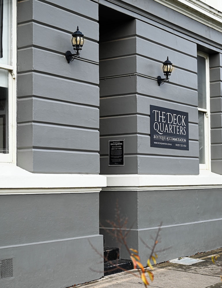 Hotel The Deck Quarters - Image 1
