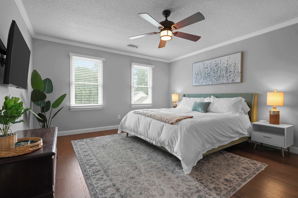 Southern Sunshine Retreat