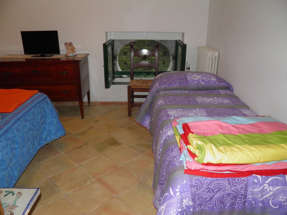 Photo 24