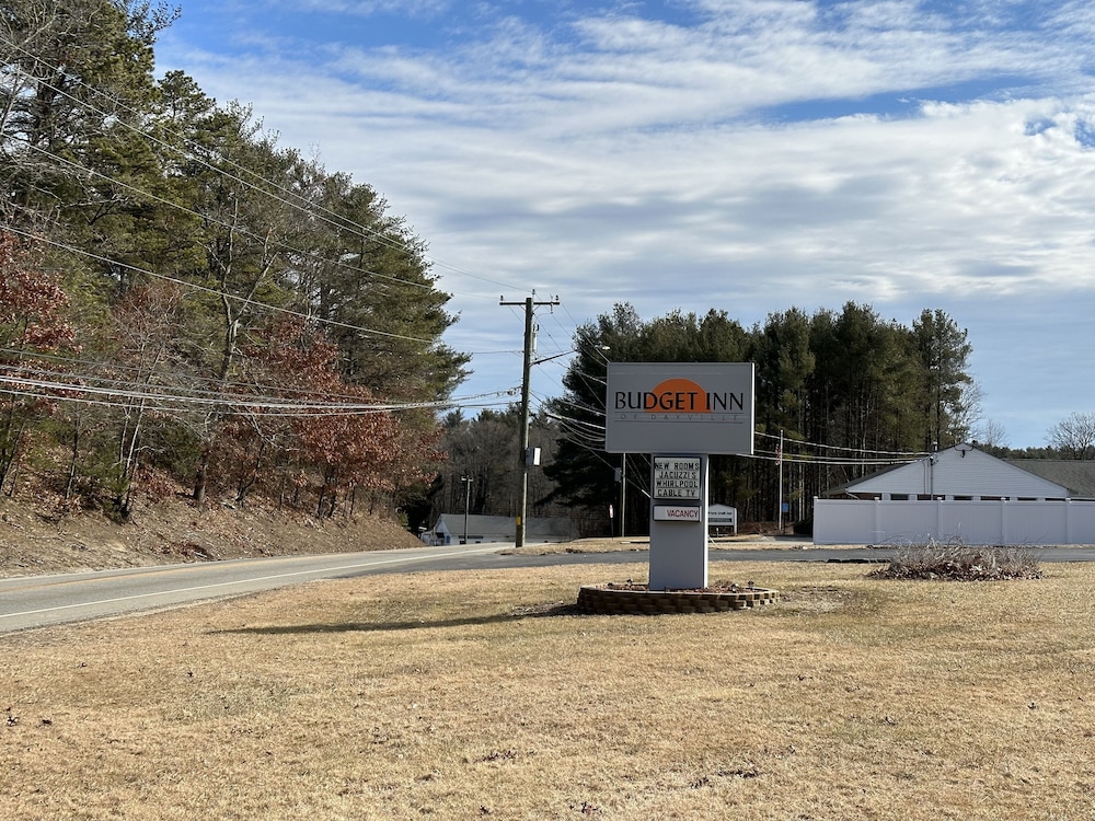 Budget Inn Dayville - Property Image 10