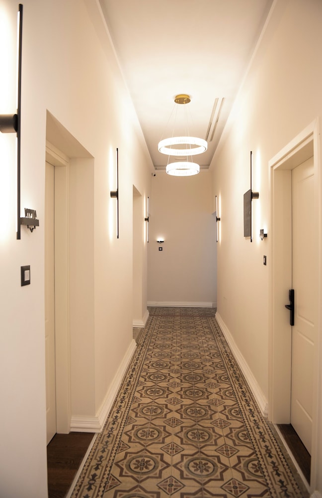 Jensen Luxury Suites