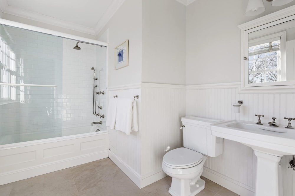 Oceanstone by Rove Estate w Pool Beach Access