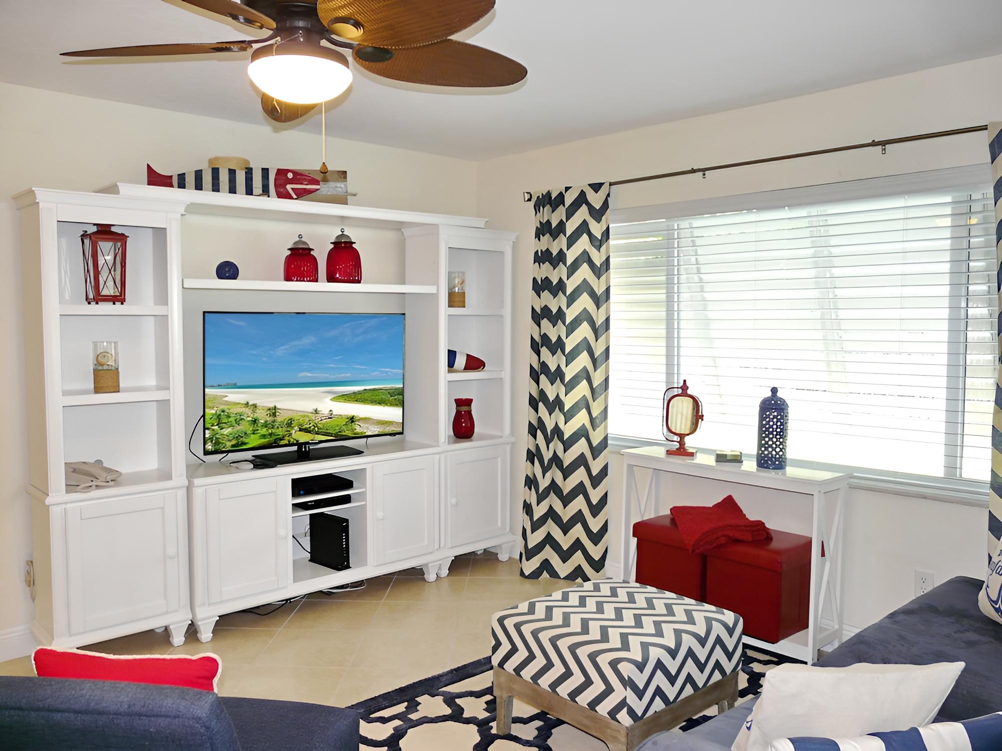 978 Spruce Avenue view 4