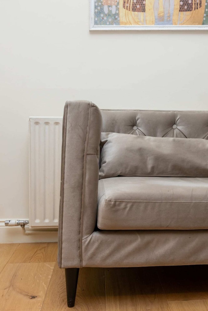 Modern and Bright 3 Bedroom House in Paddington