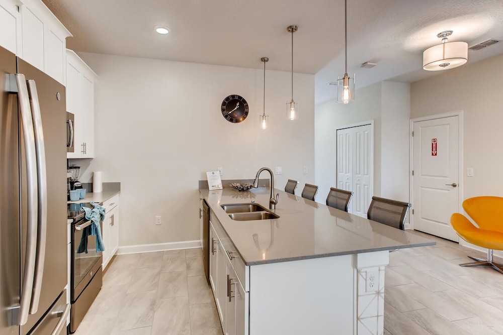 448 OC - Champions Gate - Image 4